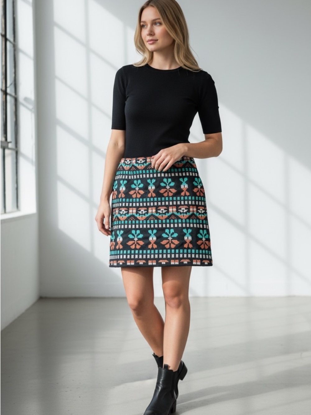 THML Boho Aztec Mini Skirt, Tribal Print Embroidered High Rise, Size Medium